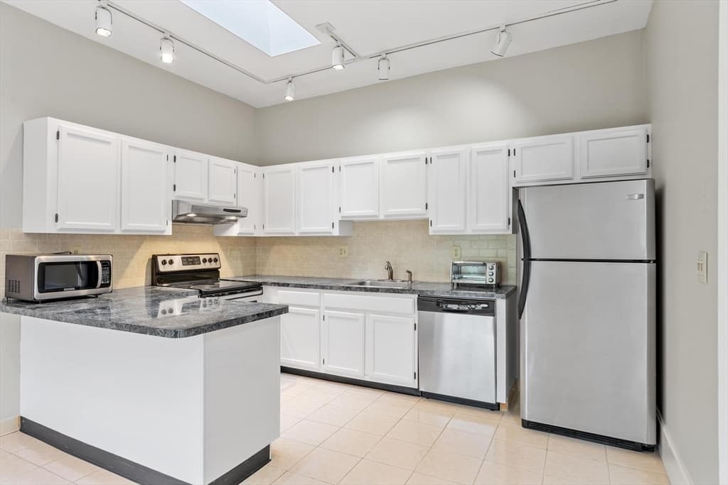 54 Forest St # 412, Medford MA 02155 photo 3