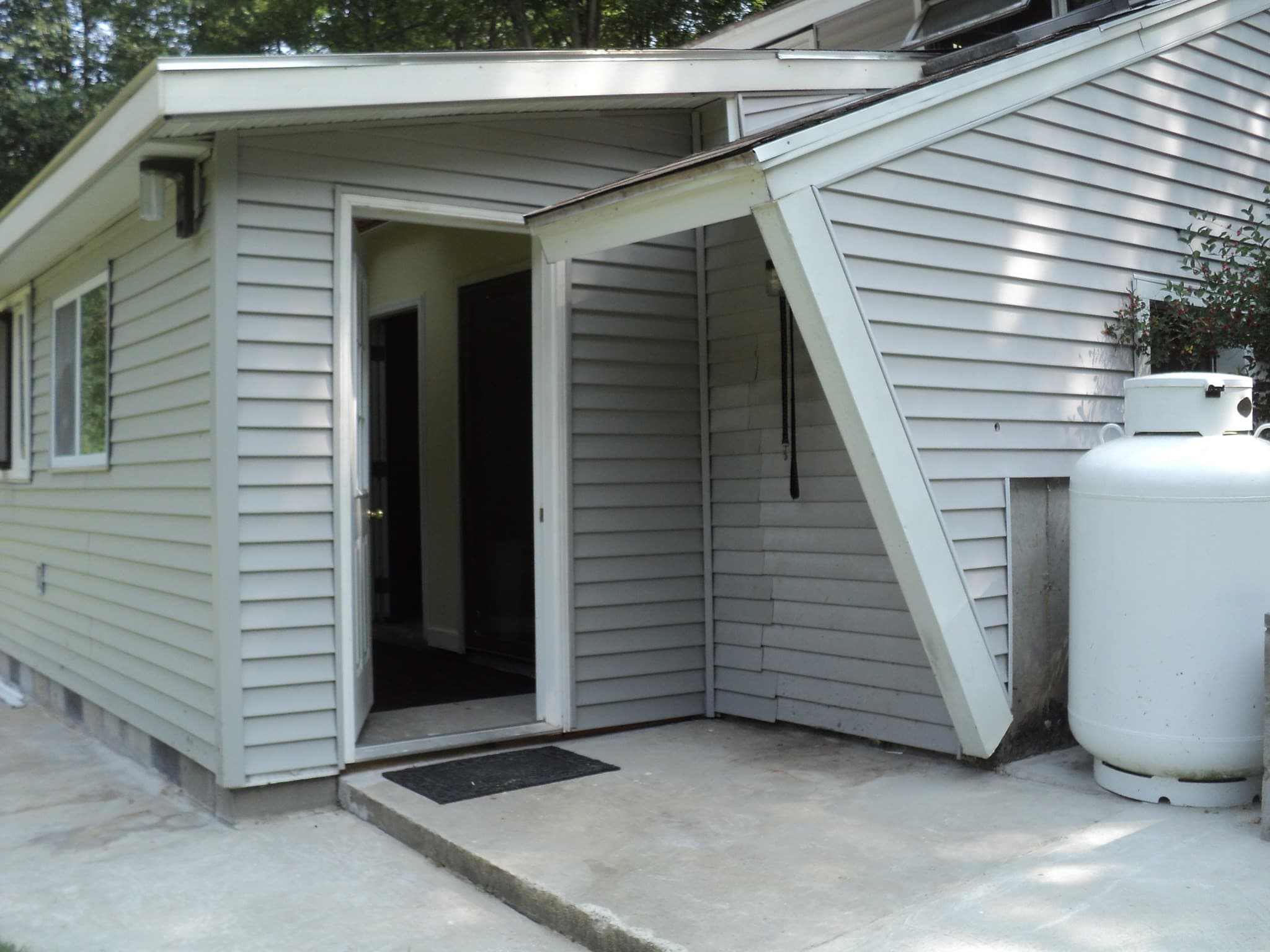 Multi Family at 461 Warren Wright Rd, Belchertown MA 01007, photo 6 of 18