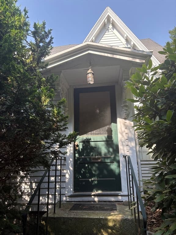 12 Nelson Pl, Worcester MA 01605 photo 3