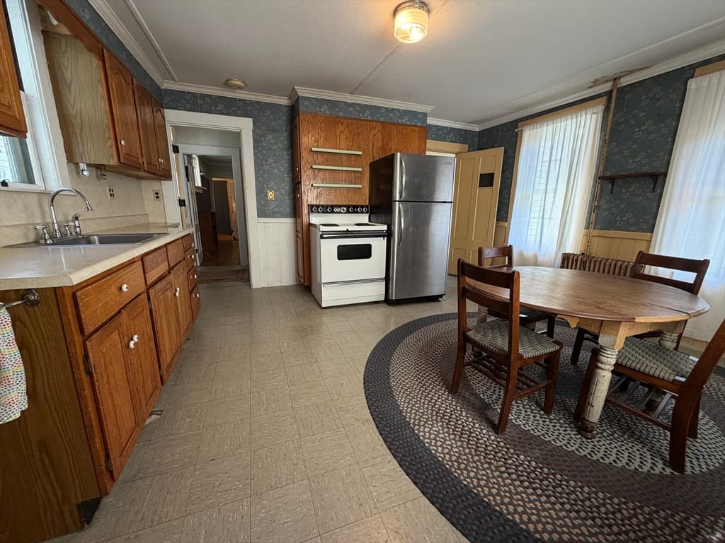 12 Nelson Pl, Worcester MA 01605 photo 39
