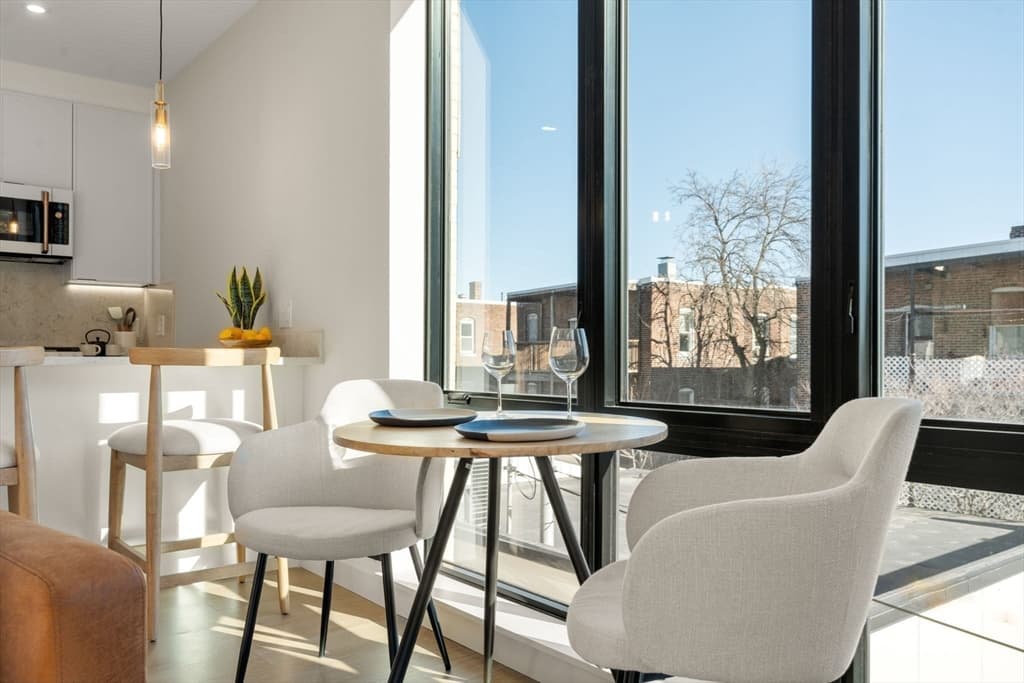 Condominium at 100 Lincoln Street # 304, Boston MA 02135, Boston, photo 9 of 26