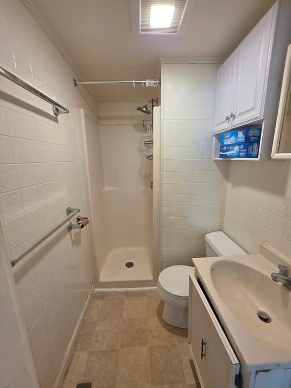 702-704 Main St, Amherst MA 01002 photo 9