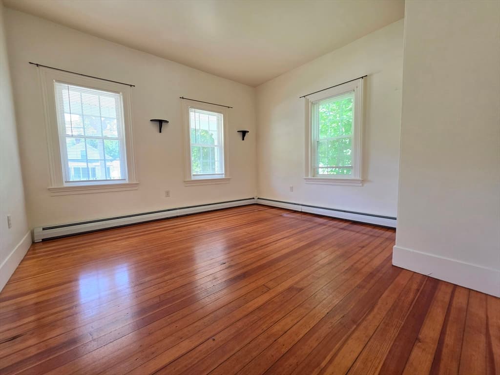 702-704 Main St, Amherst MA 01002 photo 15