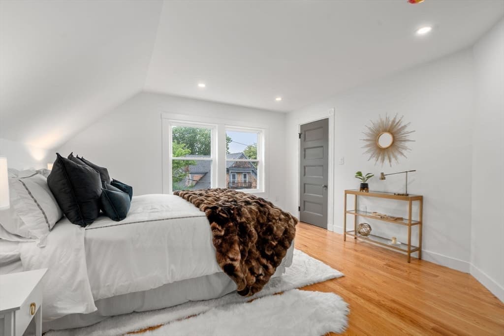 22 Charnwood Rd # 2, Somerville MA 02144 photo 27