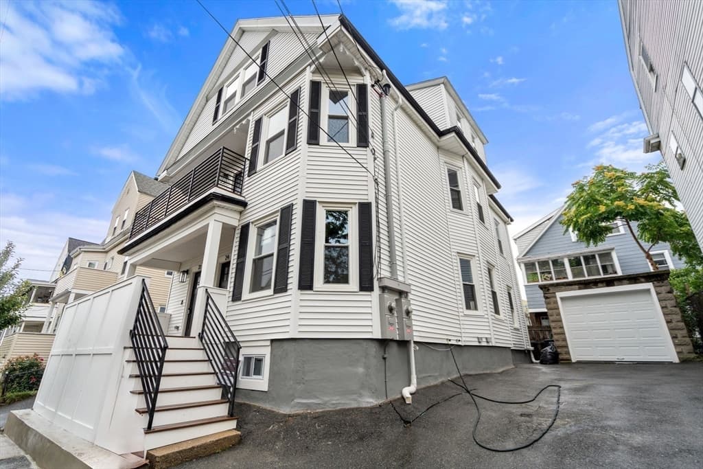 22 Charnwood Rd # 2, Somerville MA 02144 photo 2