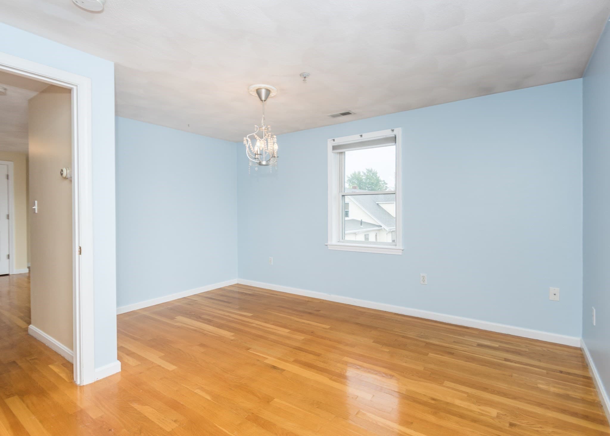 Condominium at 10 Middle Street Ct # 7, Waltham MA 02451, Waltham, photo 7 of 16