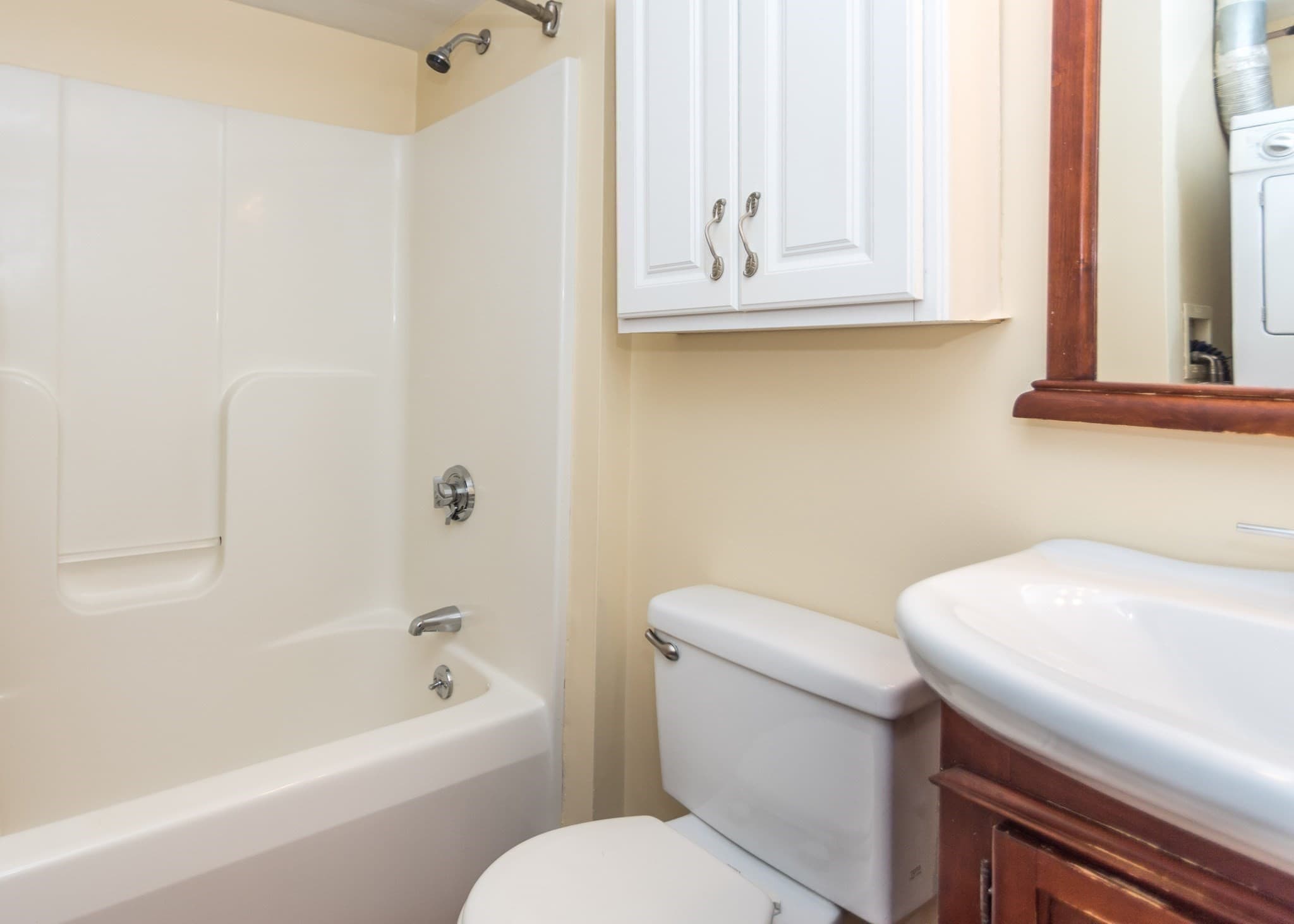 Condominium at 10 Middle Street Ct # 7, Waltham MA 02451, Waltham, photo 11 of 16