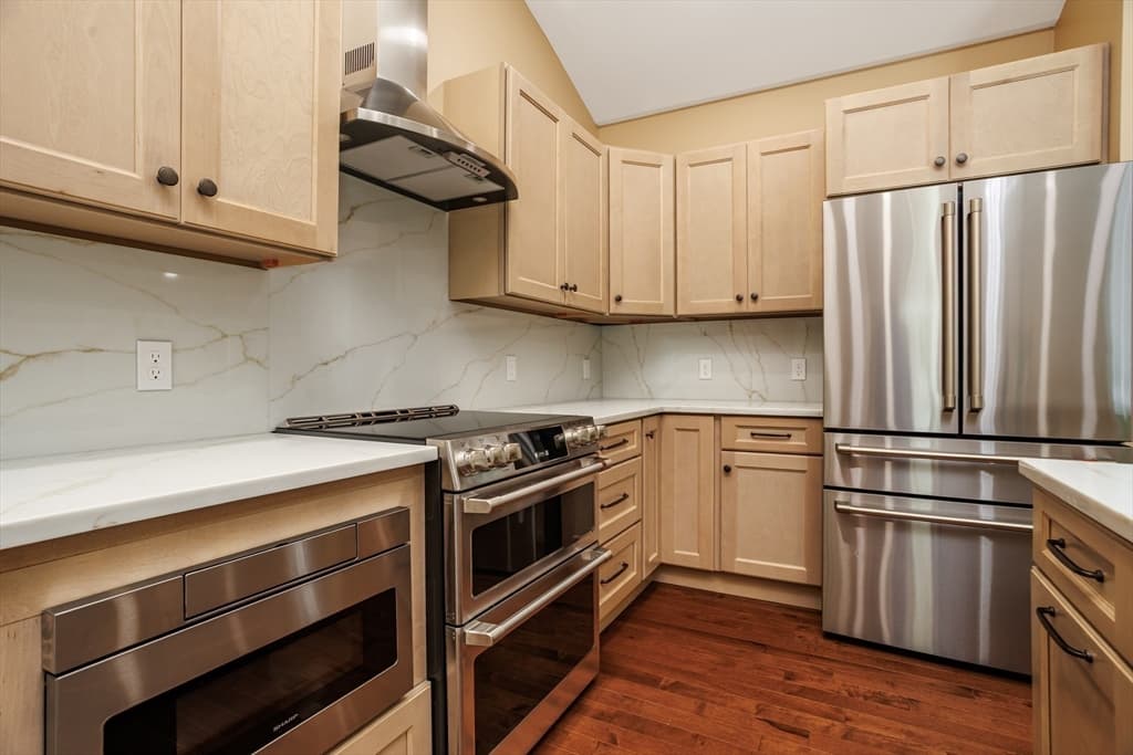 2 Elm, Westminster MA 01473 photo 3