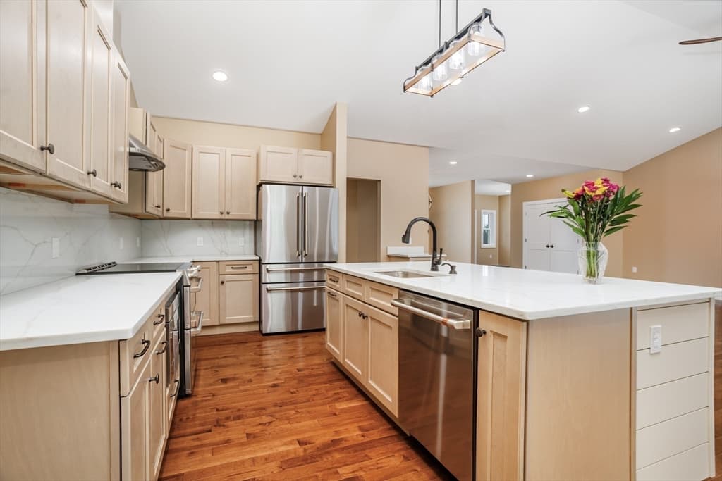 2 Elm, Westminster MA 01473