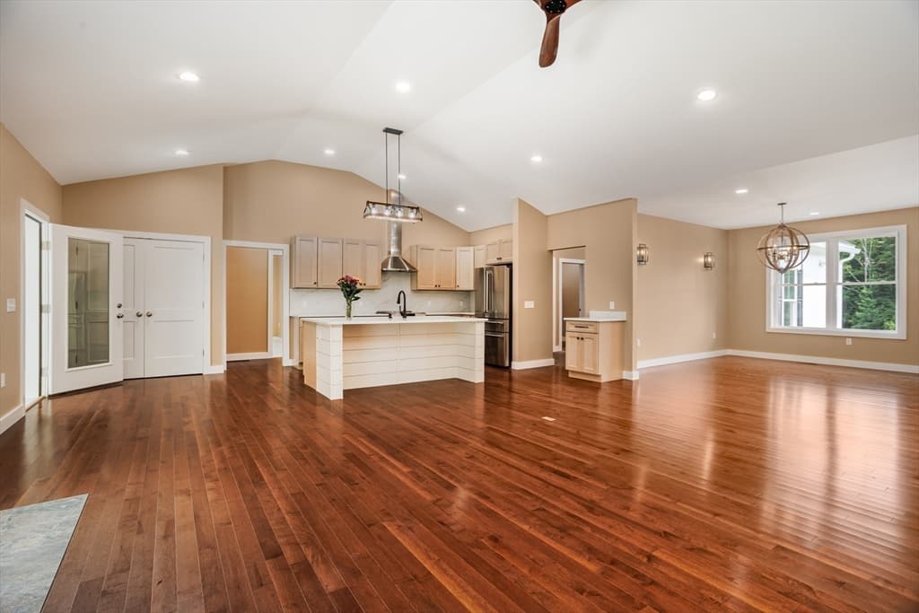 2 Elm, Westminster MA 01473 photo 4