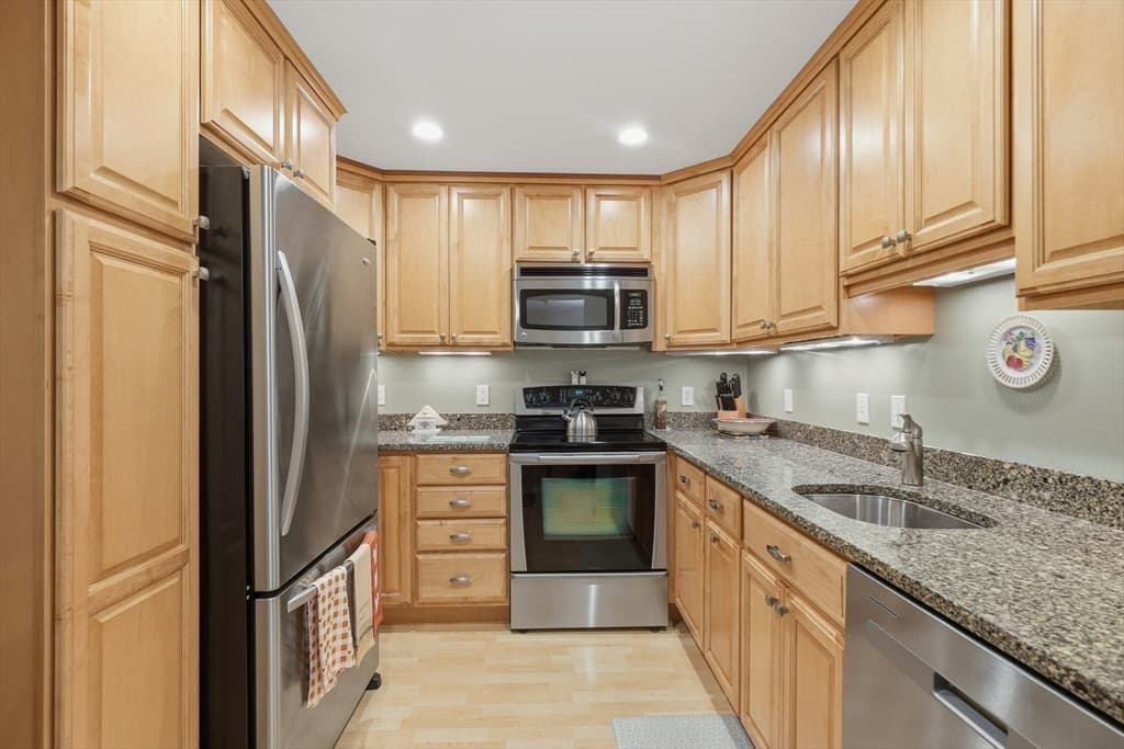 1321 Worcester Road # 104, Framingham MA 01701 photo 5