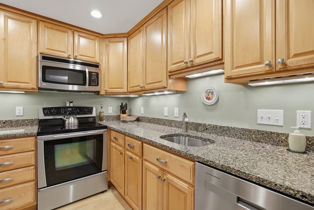 1321 Worcester Road # 104, Framingham MA 01701 photo 4