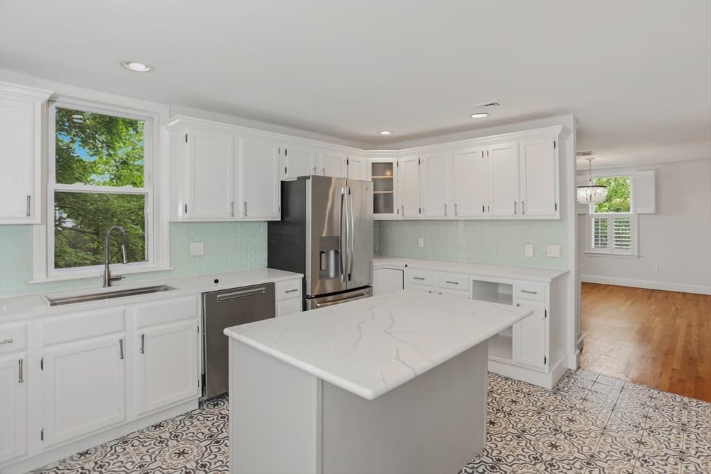20 Ocean Ave # 4, Marblehead MA 01945 photo 9
