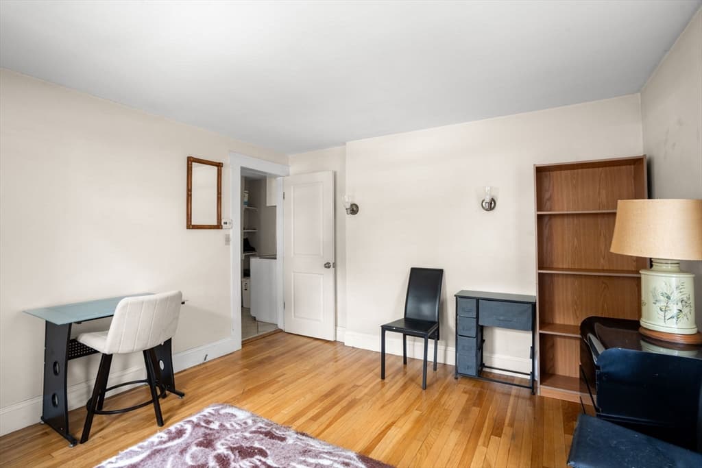 35 Middle St, Newton MA 02458 photo 7