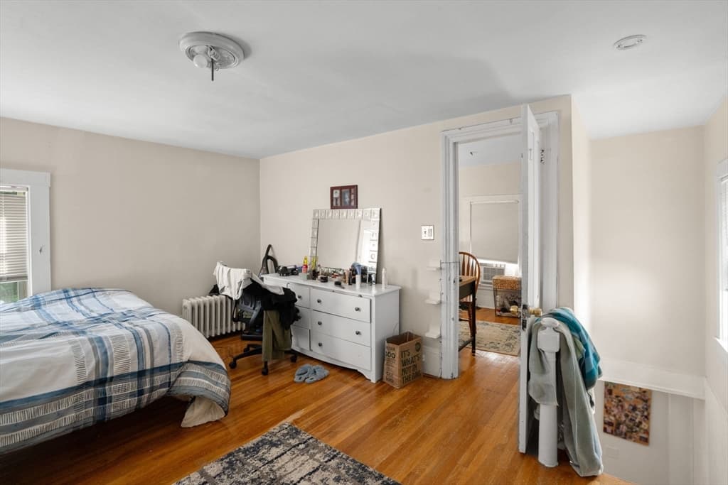 35 Middle St, Newton MA 02458 photo 10