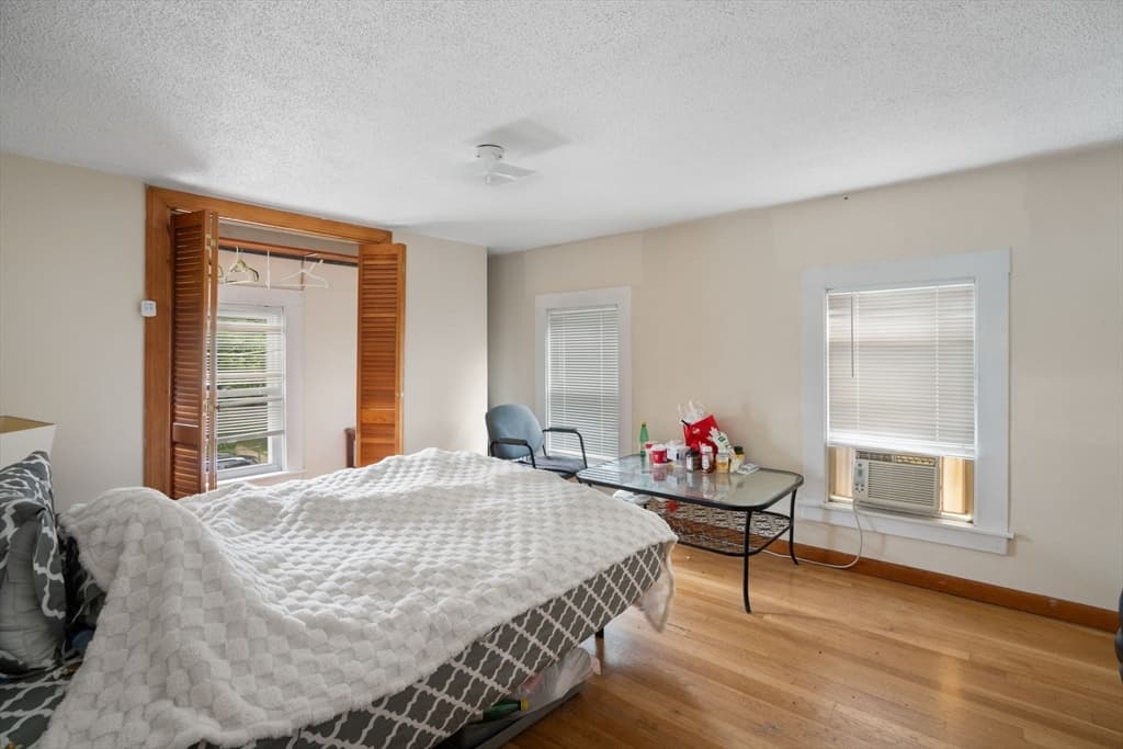 35 Middle St, Newton MA 02458 photo 18