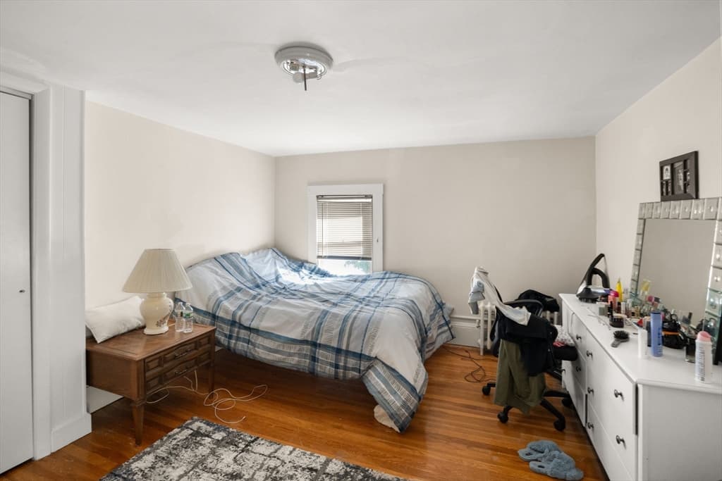 35 Middle St, Newton MA 02458 photo 11