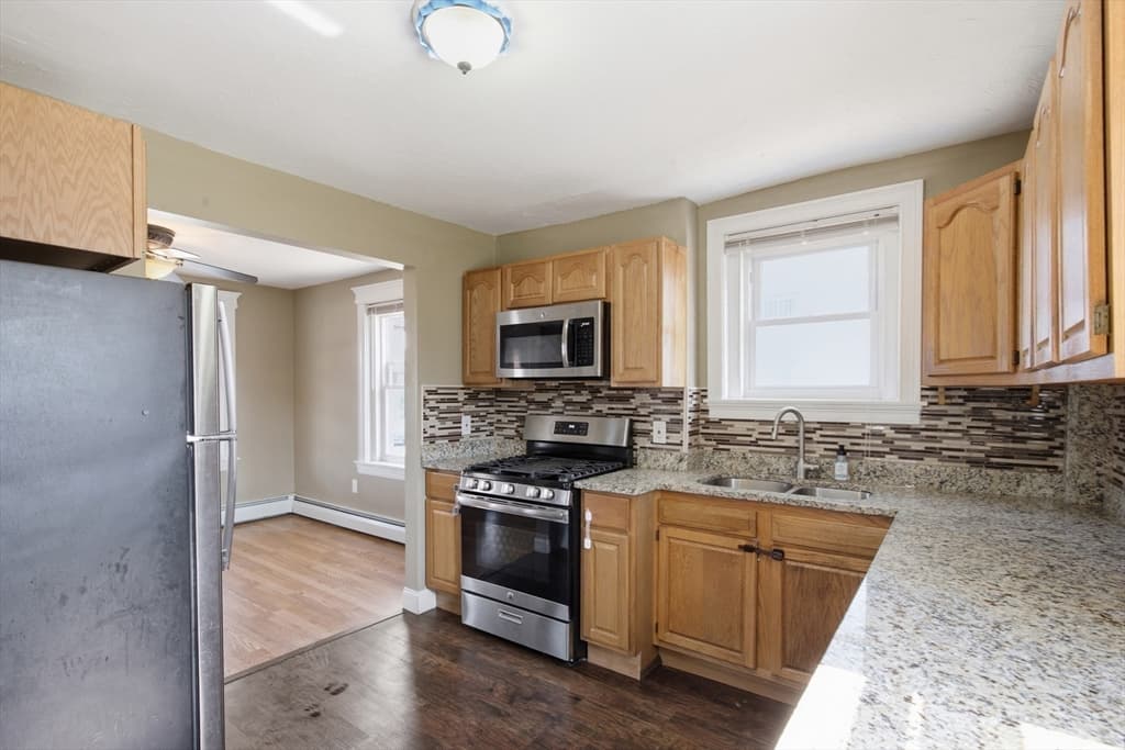 27 Johnson St, Fall River MA 02723 photo 7