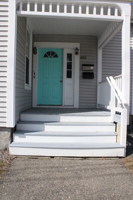 644 Pine Street, Manchester NH 03104 photo 2