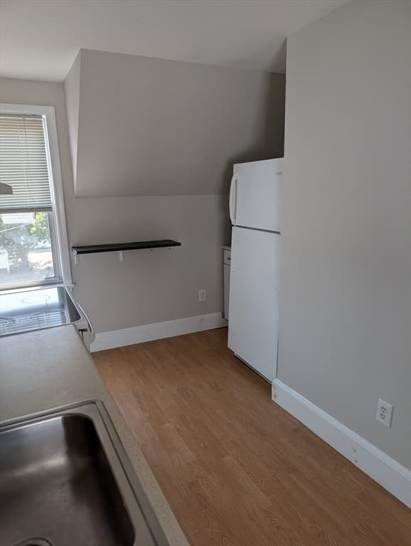 644 Pine Street, Manchester NH 03104 photo 30