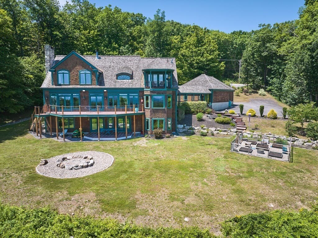 Single Family Residence at 150 Mountain Rd, Princeton MA 01541, photo 3 of 42