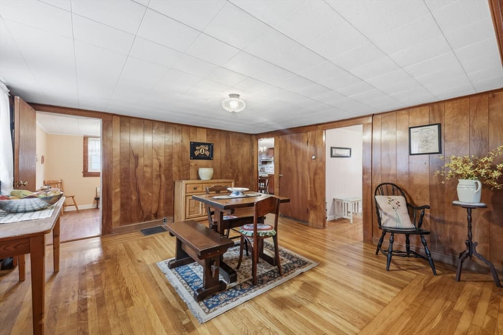 68 Chestnut St., Franklin MA 02038 photo 2