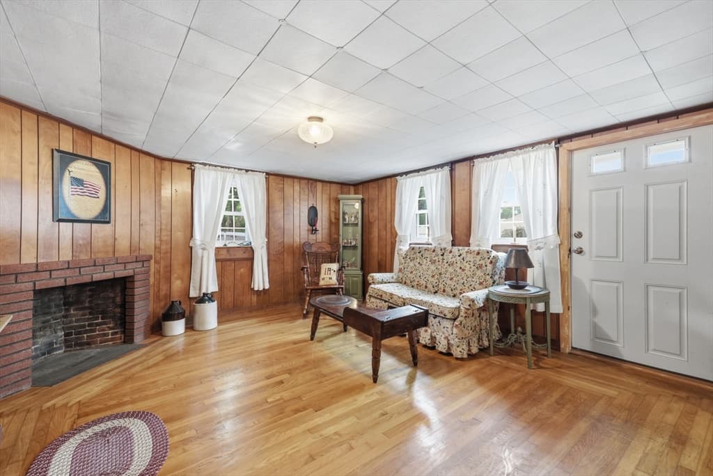 68 Chestnut St., Franklin MA 02038 photo 5