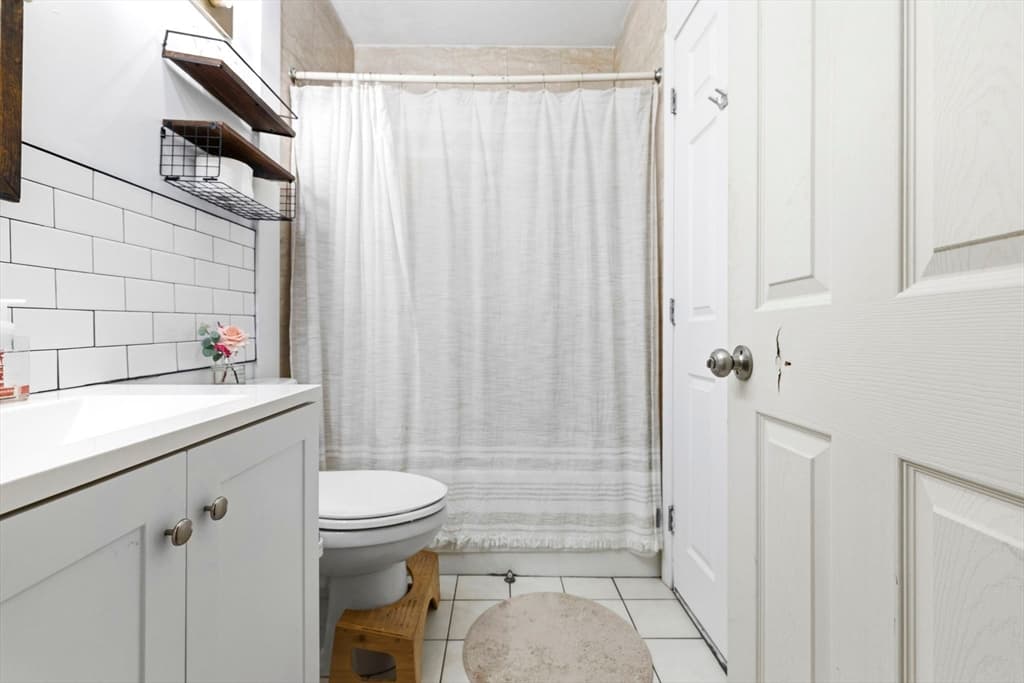 Condominium at 147 Kelton St # 510, Boston MA 02134, Boston, photo 7 of 14