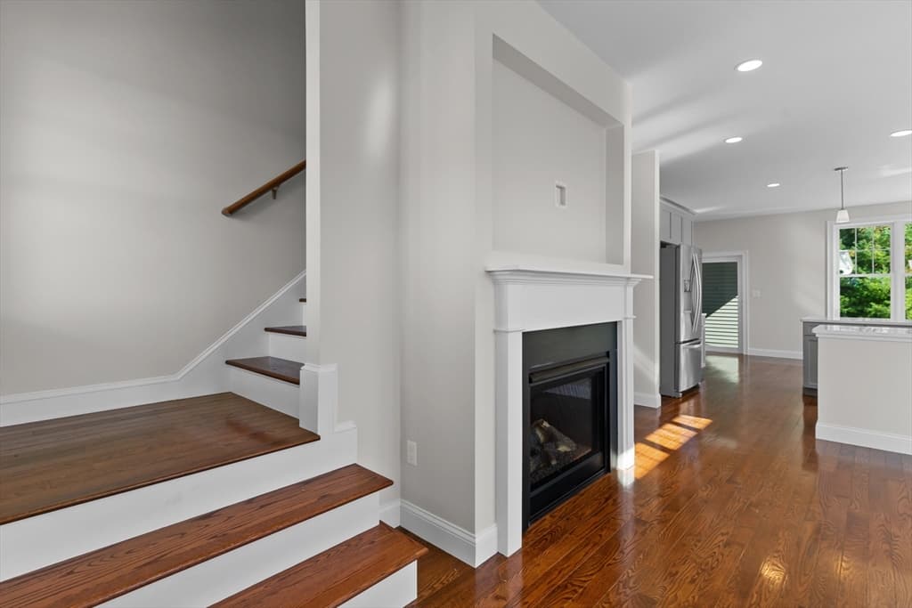 0-4 Hunter Circle, Rehoboth MA 02769 photo 6