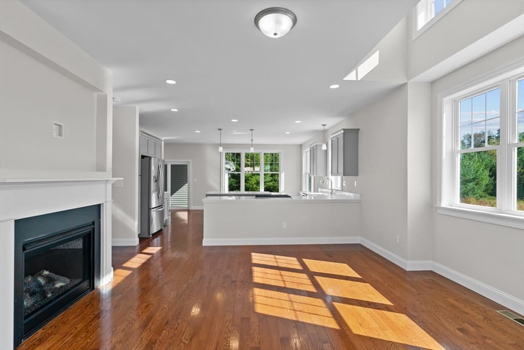 0-4 Hunter Circle, Rehoboth MA 02769 photo 5