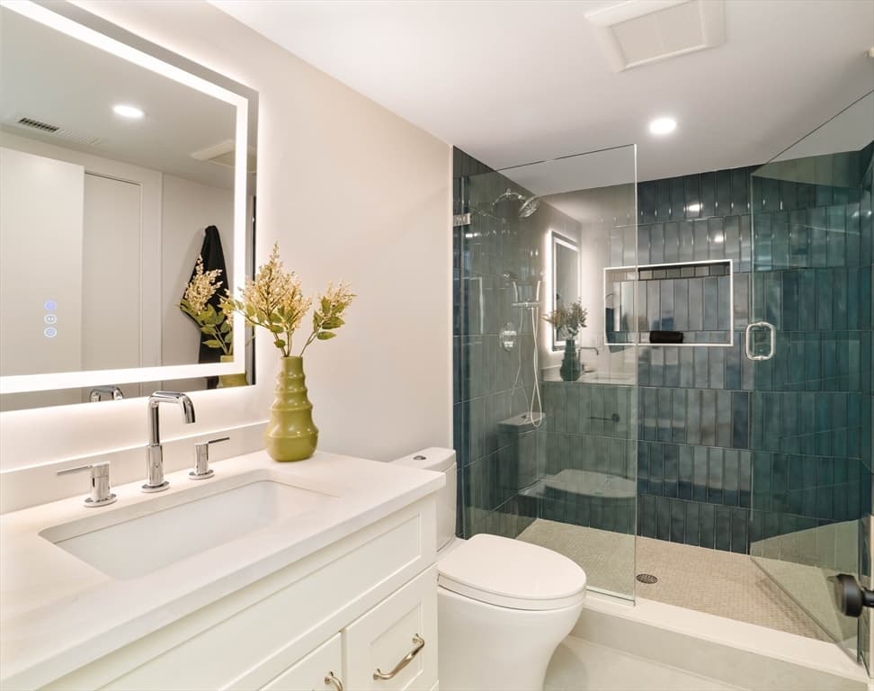 Condominium at 712 Watertown St # 712, Newton MA 02460, Newton, photo 28 of 32