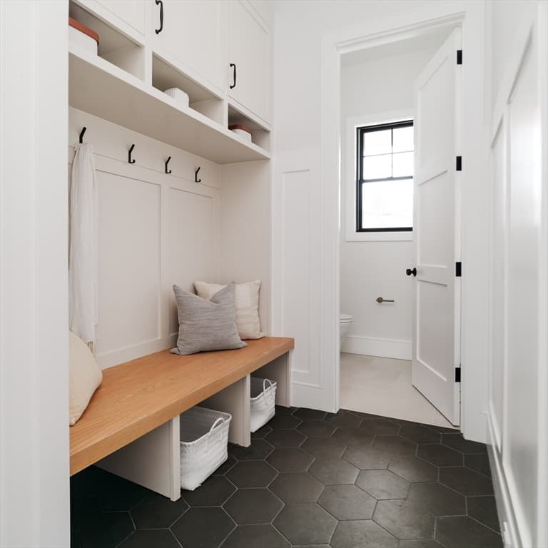 Condominium at 712 Watertown St # 712, Newton MA 02460, Newton, photo 11 of 32