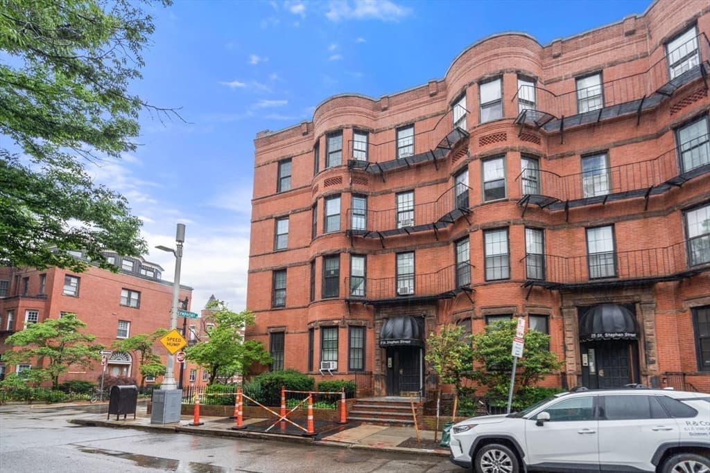 Condominium at 27 Saint Stephen St # 6, Boston MA 02115, Boston, photo 13 of 14
