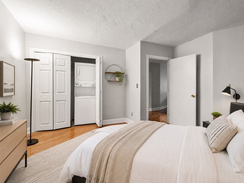 Condominium at 27 Saint Stephen St # 6, Boston MA 02115, Boston, photo 9 of 14