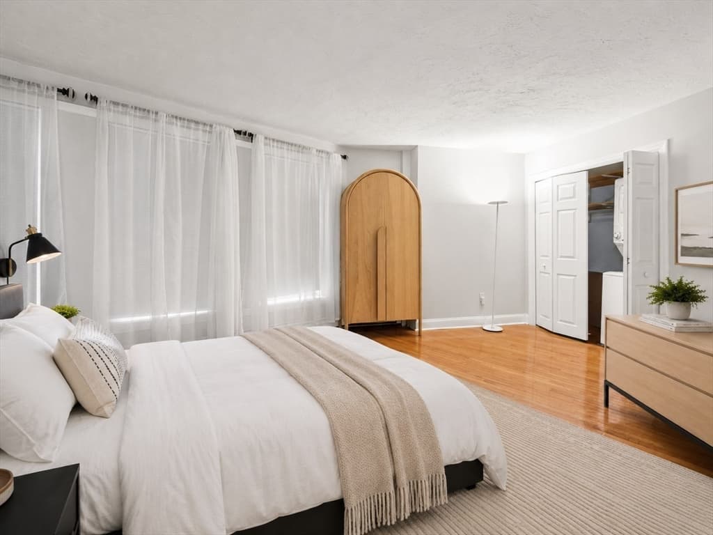 Condominium at 27 Saint Stephen St # 6, Boston MA 02115, Boston, photo 10 of 14