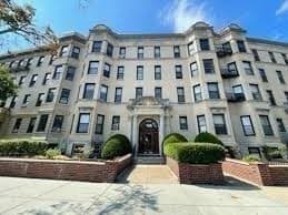 Condominium at 69 Park Drive # 10, Boston MA 02215, Boston, photo 13 of 16