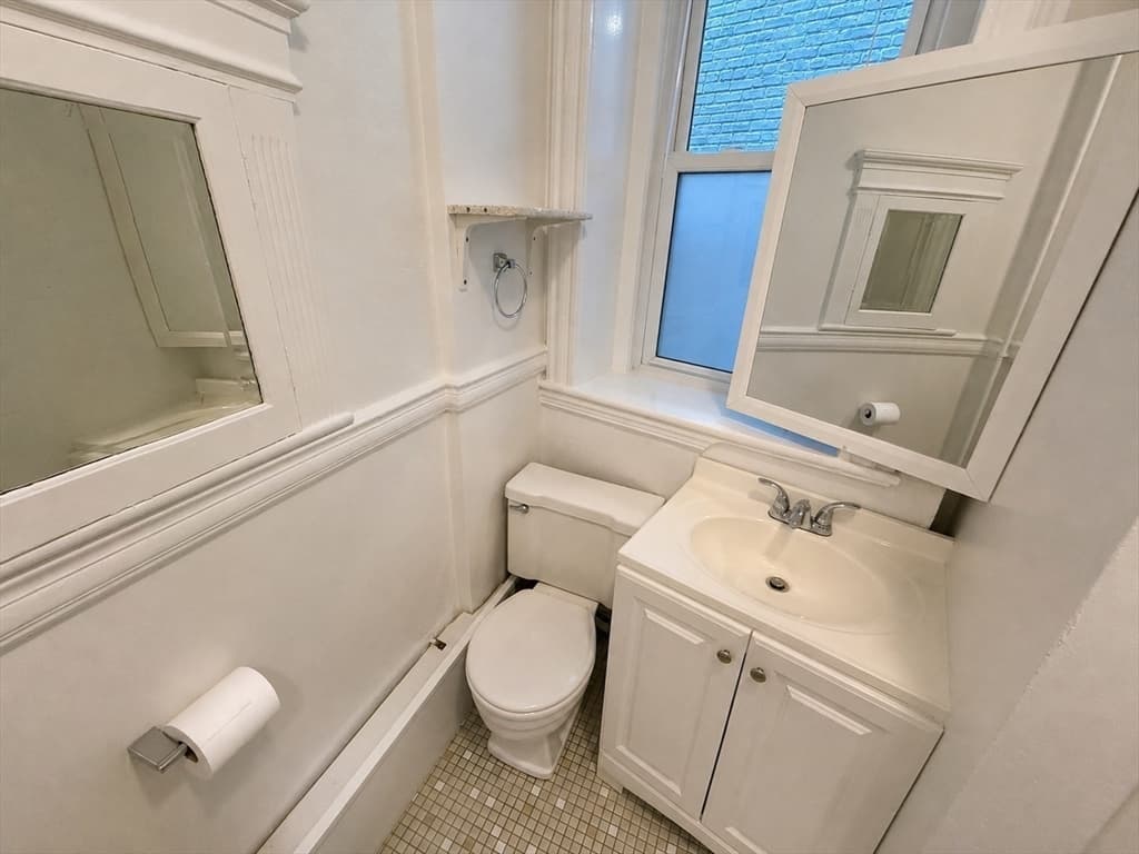 Condominium at 69 Park Drive # 10, Boston MA 02215, Boston, photo 9 of 16