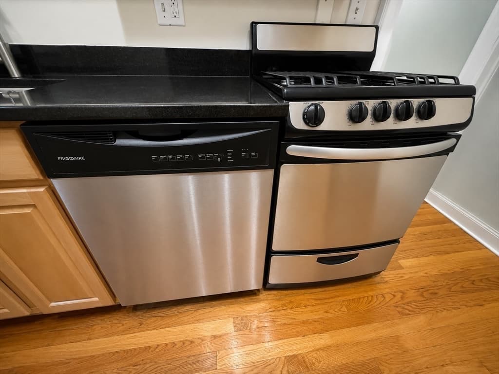 Condominium at 69 Park Drive # 10, Boston MA 02215, Boston, photo 8 of 16