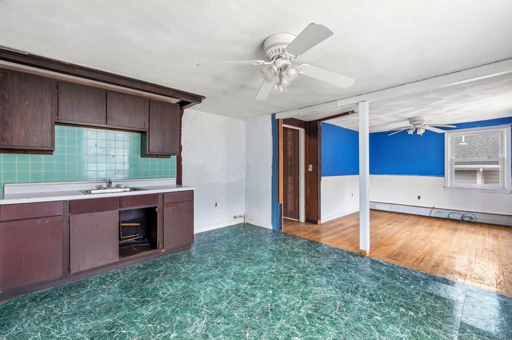 Single Family Residence at 105 Oakwood Ave, Revere MA 02151, Revere, photo 7 of 29
