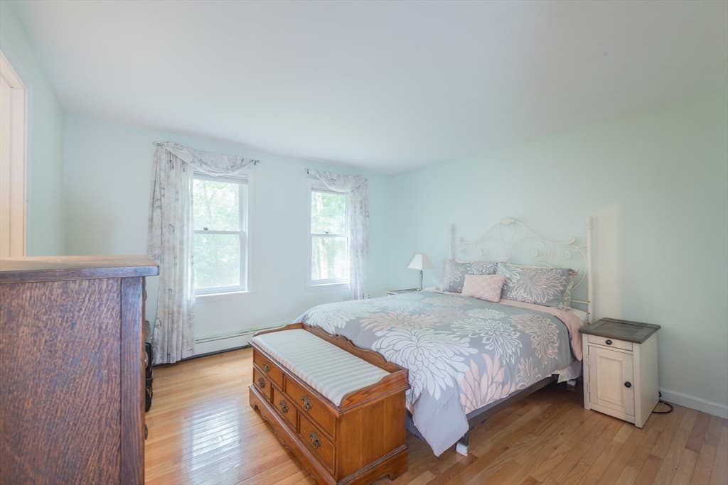 Single Family Residence at 2 Compton Ct, Plymouth MA 02360, Plymouth, photo 12 of 41