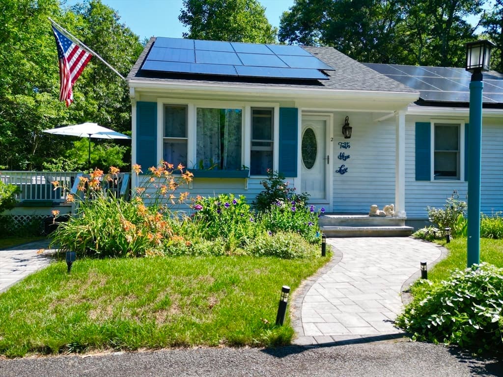 Single Family Residence at 2 Compton Ct, Plymouth MA 02360, Plymouth, photo 33 of 41