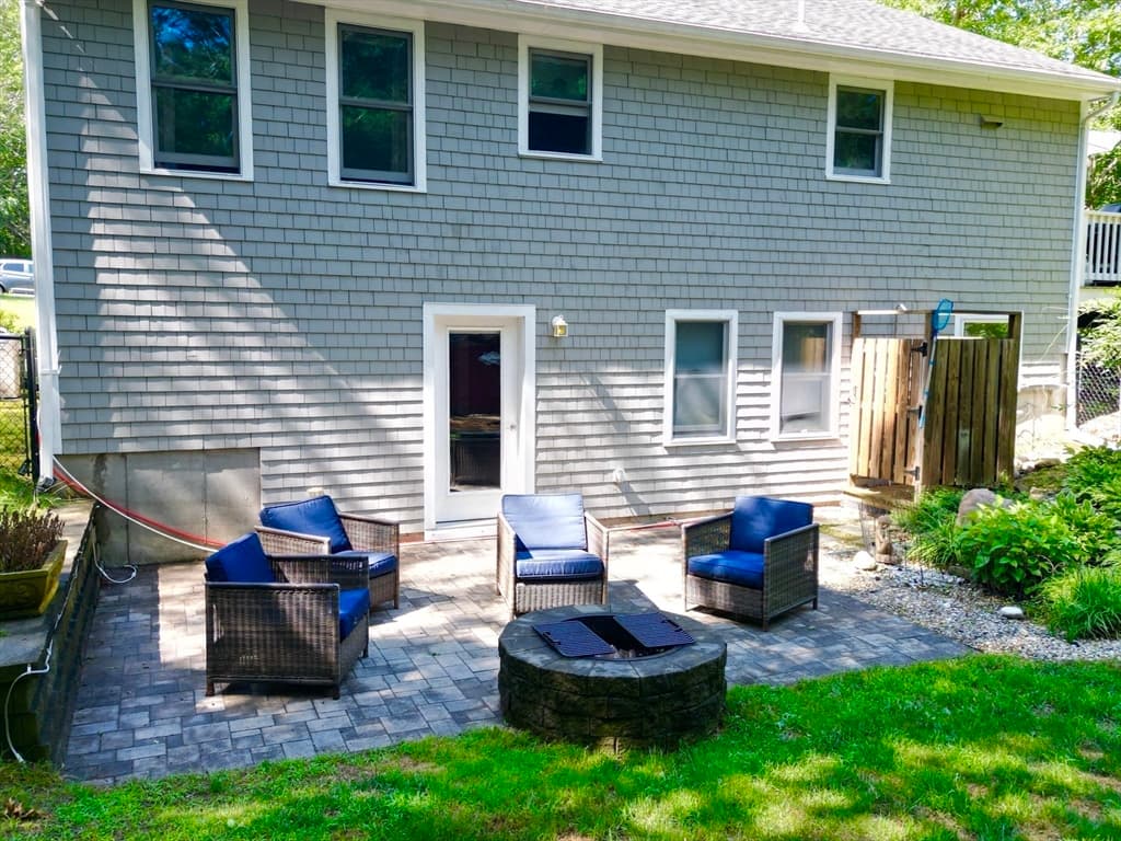 Single Family Residence at 2 Compton Ct, Plymouth MA 02360, Plymouth, photo 31 of 41