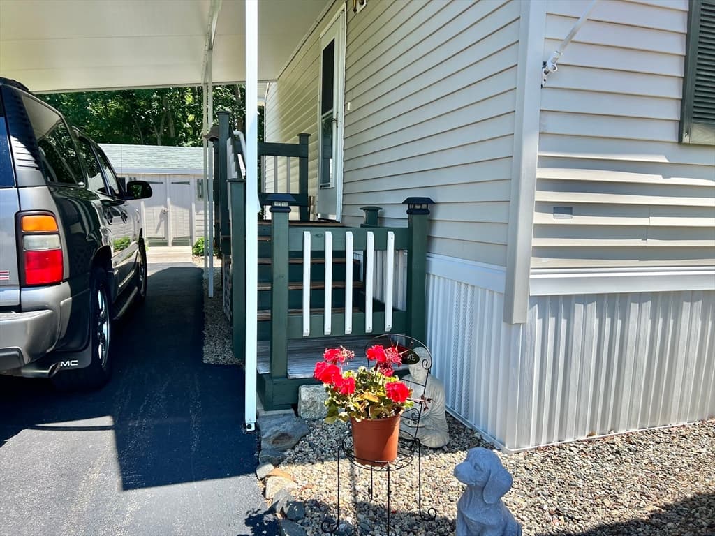 34 Constitution Way, Dover NH 03820 photo 6
