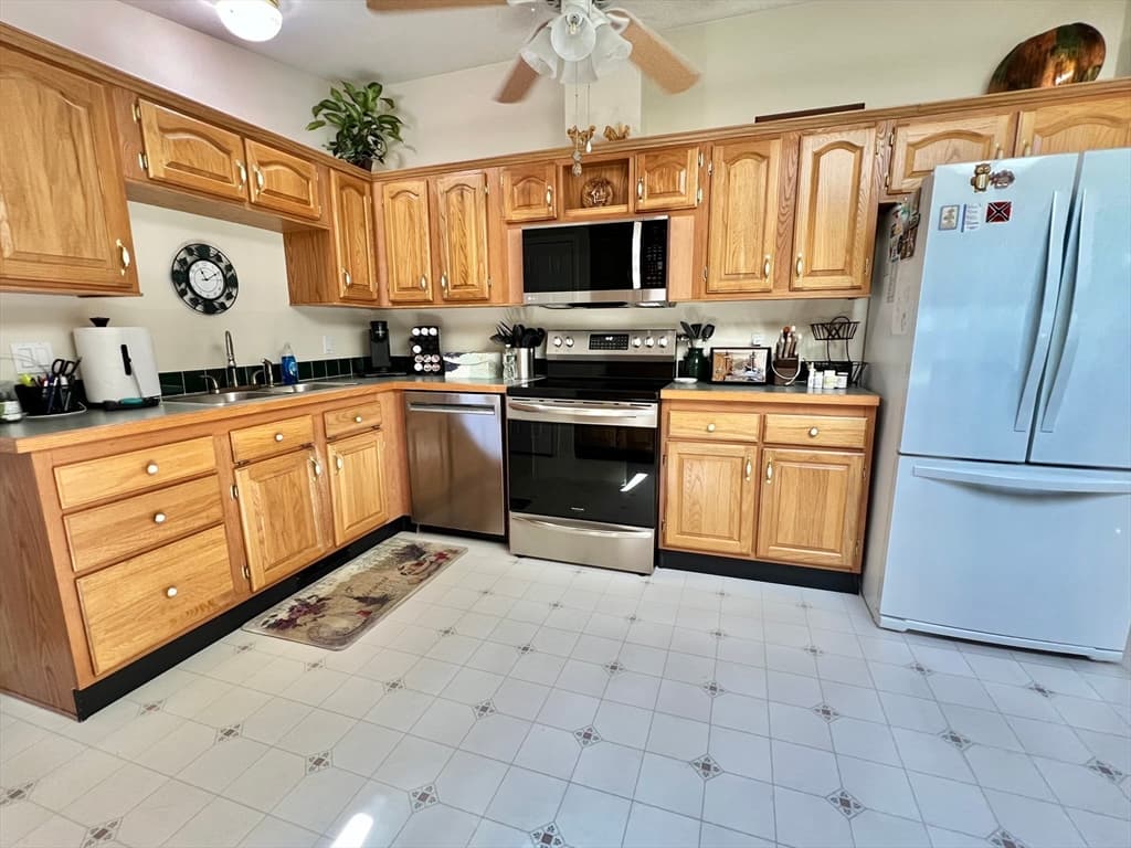 34 Constitution Way, Dover NH 03820 photo 19