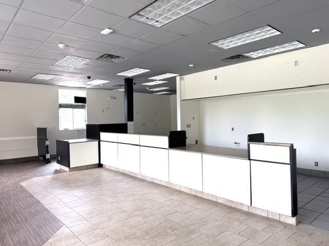 Commercial Sale at 323 N Main St, Middleton MA 01949, Middleton, photo 5 of 25
