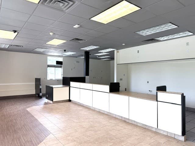 Commercial Sale at 323 N Main St, Middleton MA 01949, Middleton, photo 9 of 25