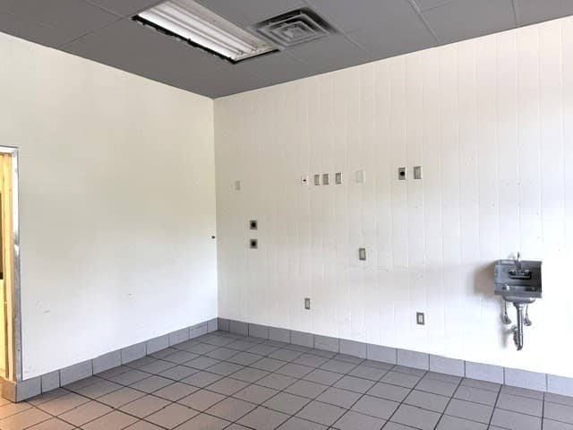 Commercial Sale at 323 N Main St, Middleton MA 01949, Middleton, photo 18 of 25