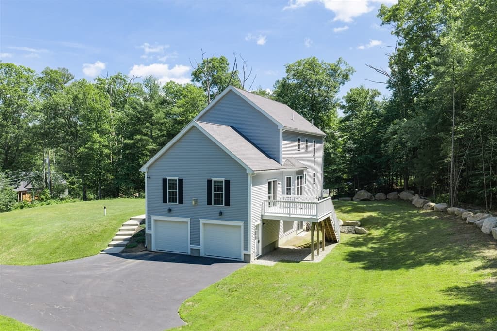 87 Martin Rd, Douglas MA 01516 photo 3