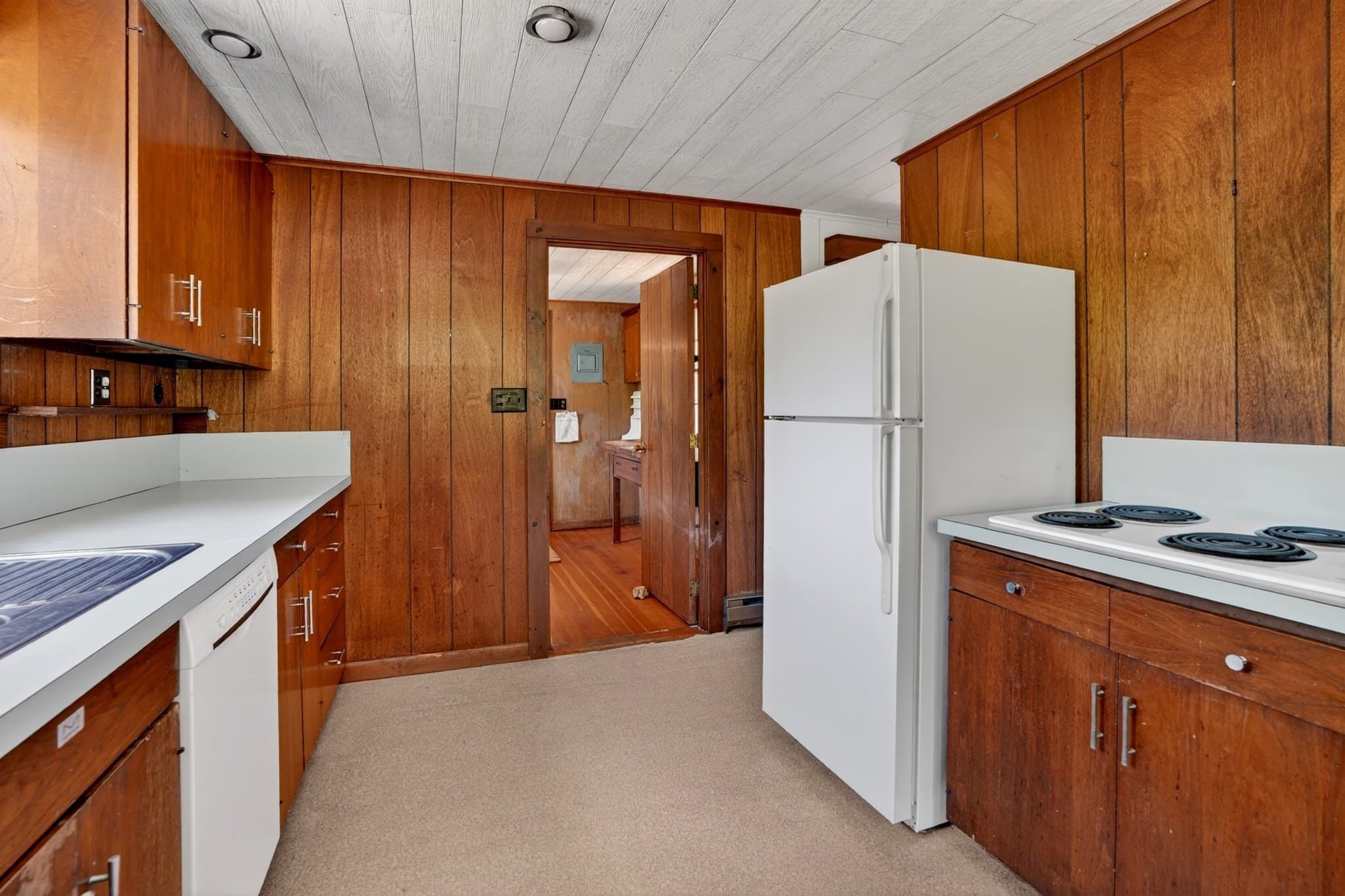 Single Family Residence at 132 South Rd, Chilmark MA 02535, photo 16 of 34