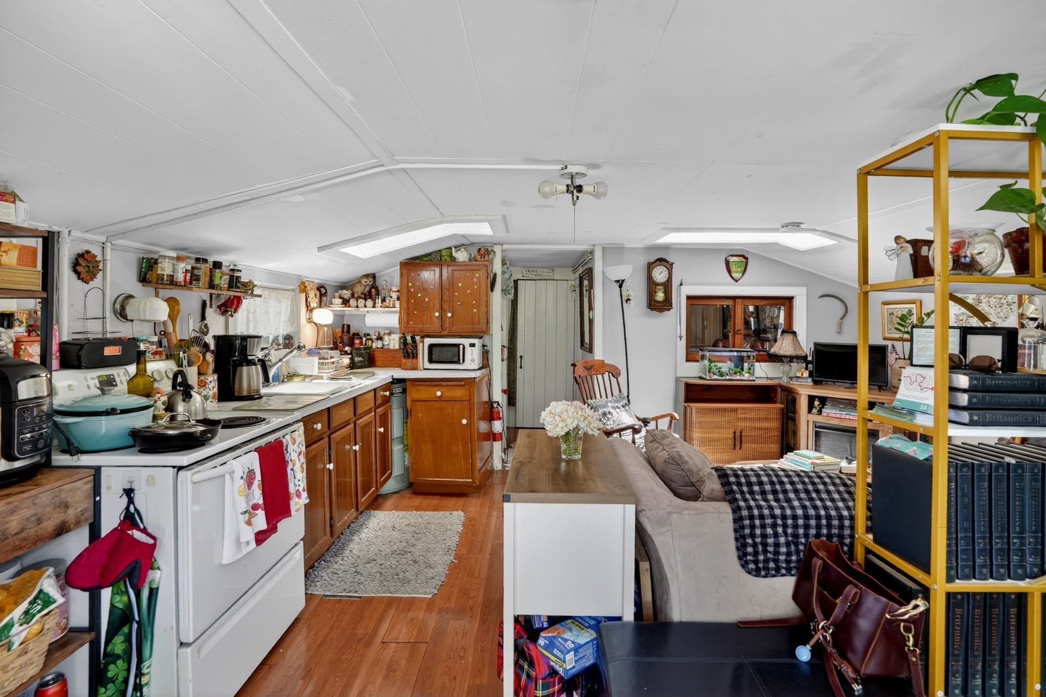 Single Family Residence at 132 South Rd, Chilmark MA 02535, photo 24 of 34